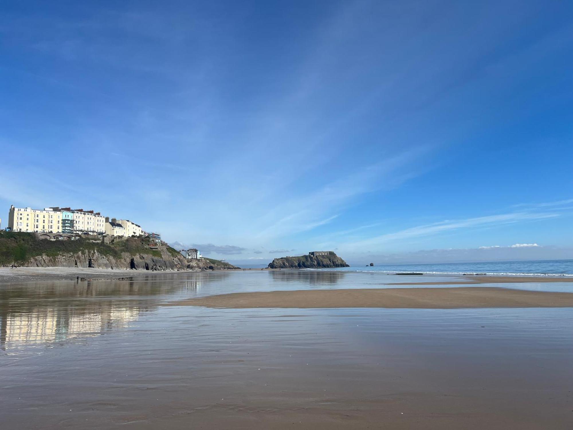 South Seas Tenby Luaran gambar
